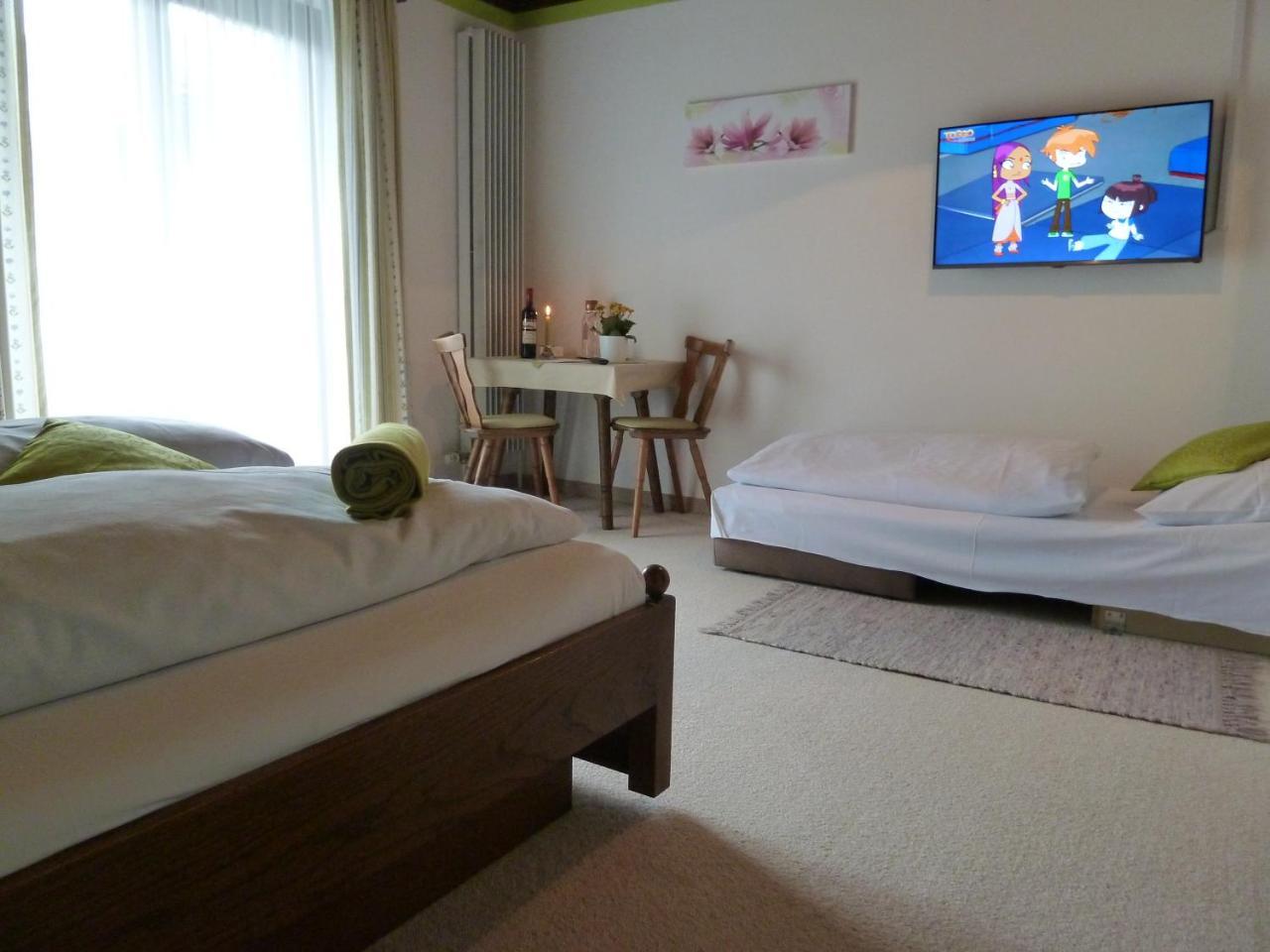 Pension Schoene Aussicht Кухл Екстериор снимка